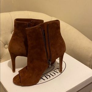 Stave madden open toed booties